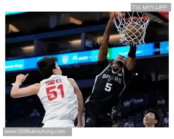 国王队夏季联赛精彩对决中国篮球队展现实力与潜力