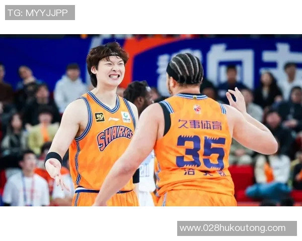 上海久事与吉林男篮激战正酣谁能在这场对决中笑到最后
